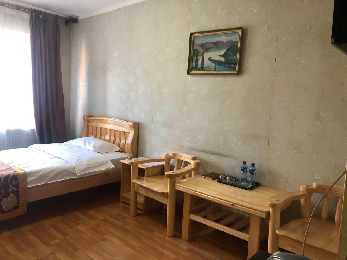 Land Hotel Ulan Bator Exteriör bild